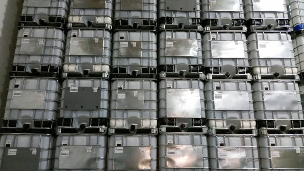 Tote Tanks Advance Drum Service